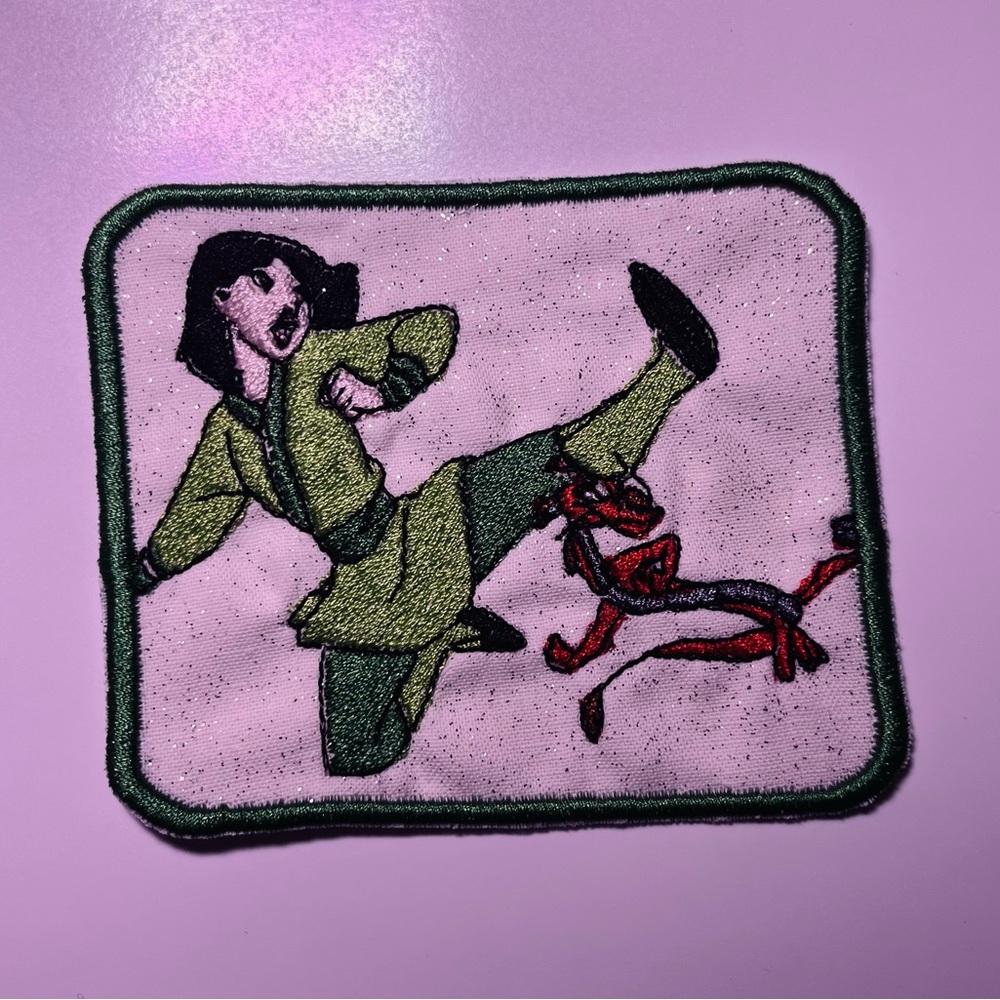 Mulan and Mushu iron on patch
